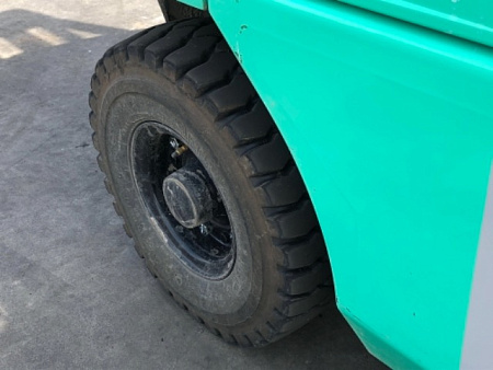 Вилочный погрузчик MITSUBISHI KFGE20T ВЫСОТА 5 МЕТРОВ!!! по цене 1 300 000 руб на Урал-КМУ
