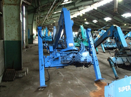 KATO KSG304SL по цене 320000 руб на Урал-КМУ