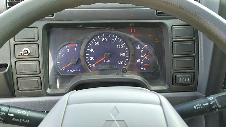 Mitsubishi Canter Fuso 2012г. с КМУ UNIC FURUKAWA V294X по цене 1 850 000 руб на Урал-КМУ