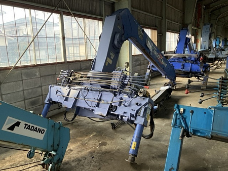 КМУ TADANO CARGO ZR306
