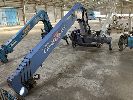КМУ TADANO CARGO CRANE ZR305