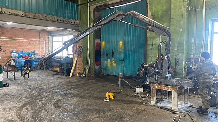 КМУ HIAB 2700